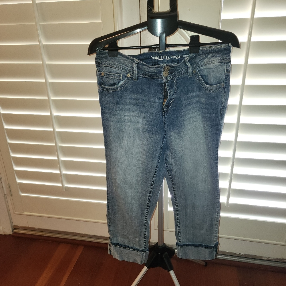 Wallflower Denim Capri, Cuffed, Size 13